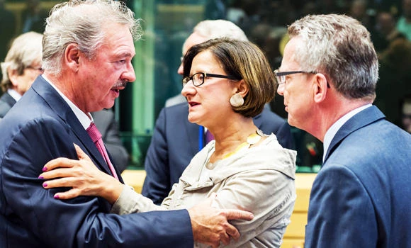 EU states to relocate 120,000 refugees