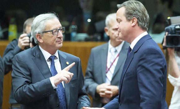 Divided EU leaders to offer cash for Syrian refugees