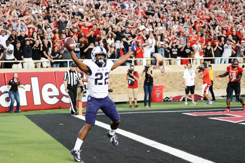 Last-minute touchdown gives TCU victory over Texas Tech