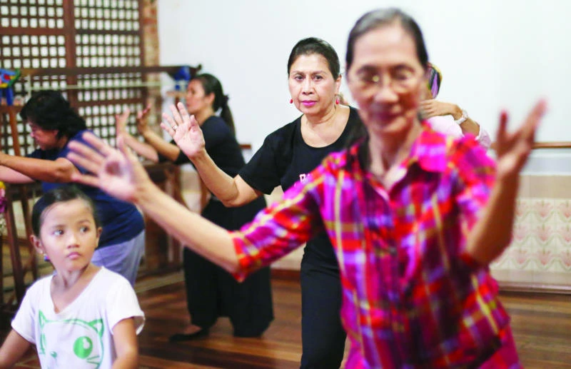 Filipino wins award for work to save ancient dance