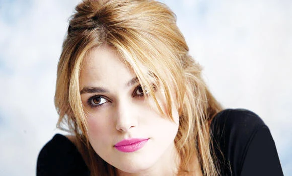 Man interrupts Knightley’s debut Broadway show