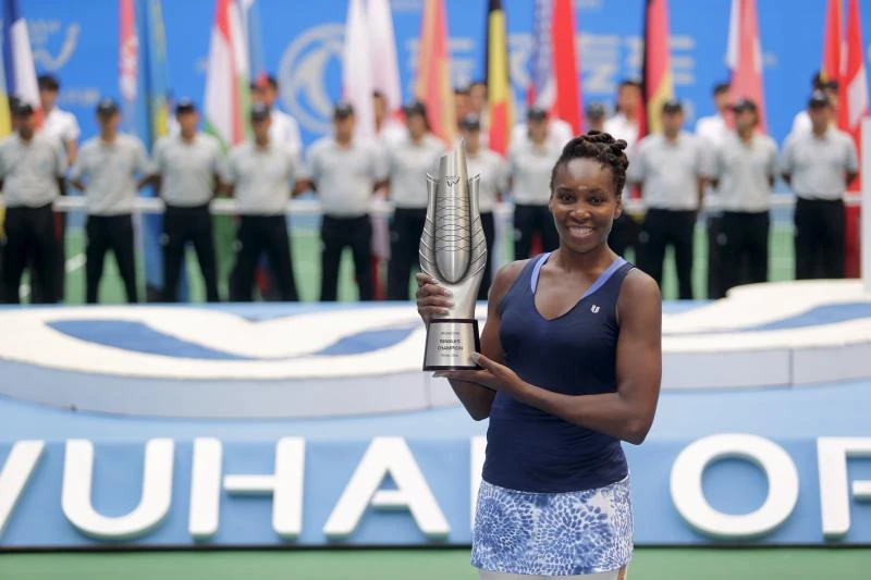Venus wins 47th career title on Muguruza retirement
