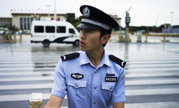 China biker clocked at 237 kph in speed stunt