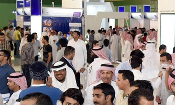 Young entrepreneurs get in debts before projects take-off