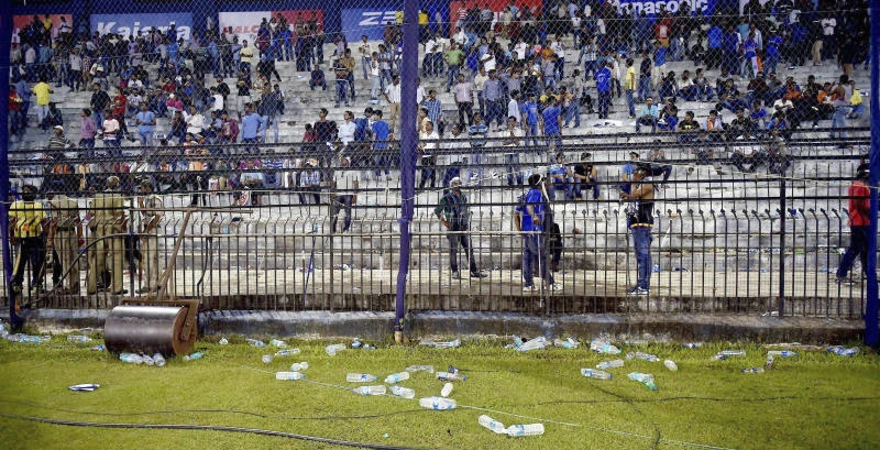 Crowd trouble sparks calls to drop Cuttack as cricket venue