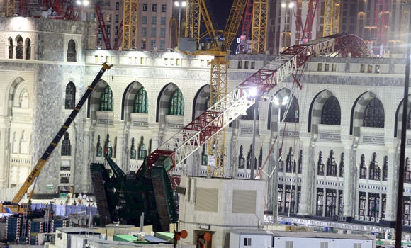 Crane fall: 9 engineers, operators being quizzed
