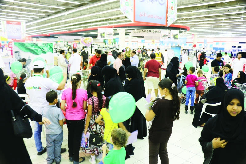 Panda shares National Day joy with customers
