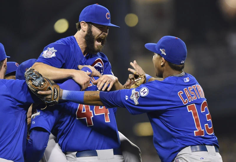 Arrieta, Cubs silence Pirates to win NL wild-card game