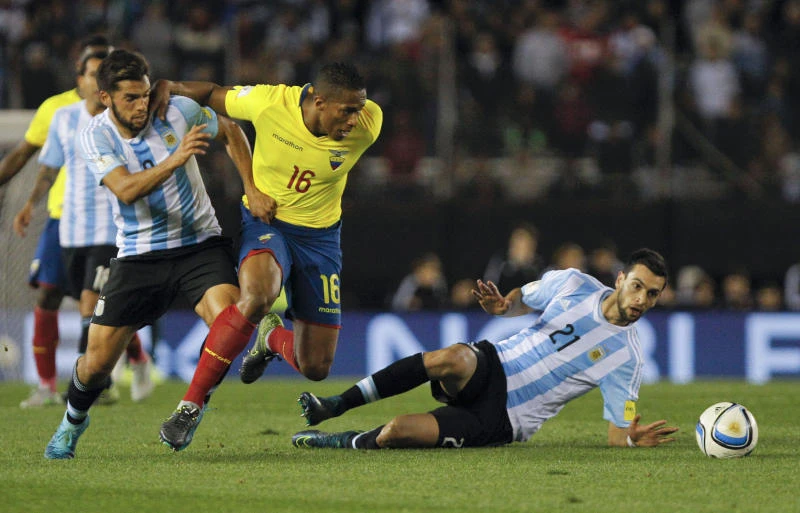 Brazil, Argentina upset as road to World Cup begins