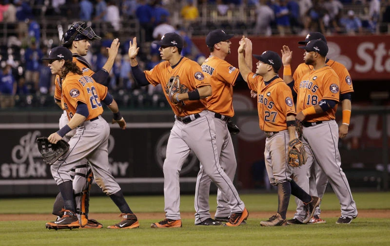 Astros, Rangers win on road to open AL playoff series