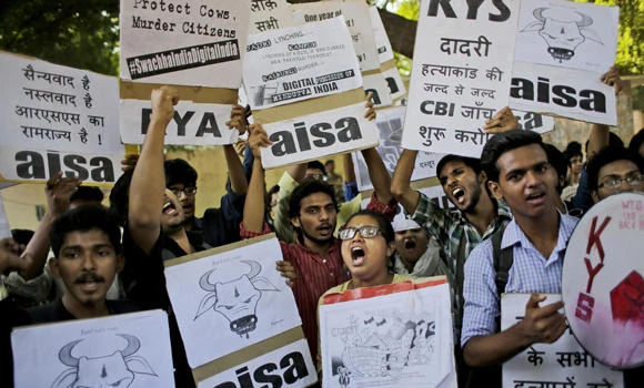 Indian police arrest 21 after cow ‘slaughter’ violence