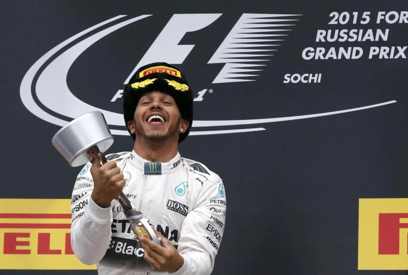Hamilton wins dramatic Russian Grand Prix