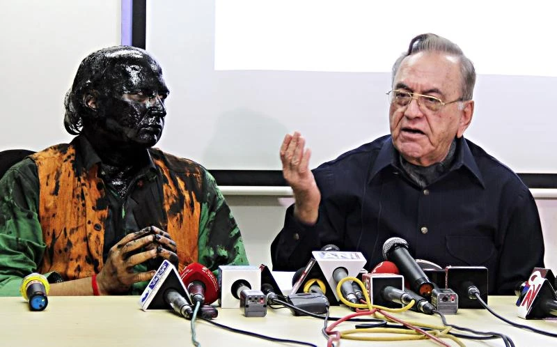 Kasuri’s book launched in Mumbai despite Shiv Sena protest