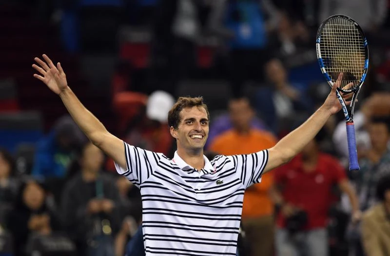 Federer knocked out in Shanghai Masters opener