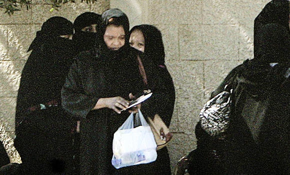 No ban on vacationing Indonesian domestic workers from returning