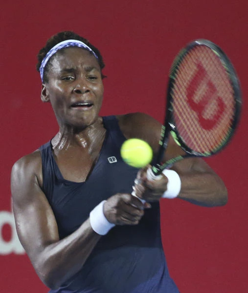 Venus breezes into Hong Kong semifinals