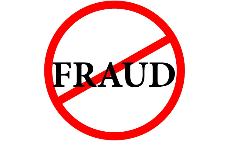 Woman accuses policeman of fraud