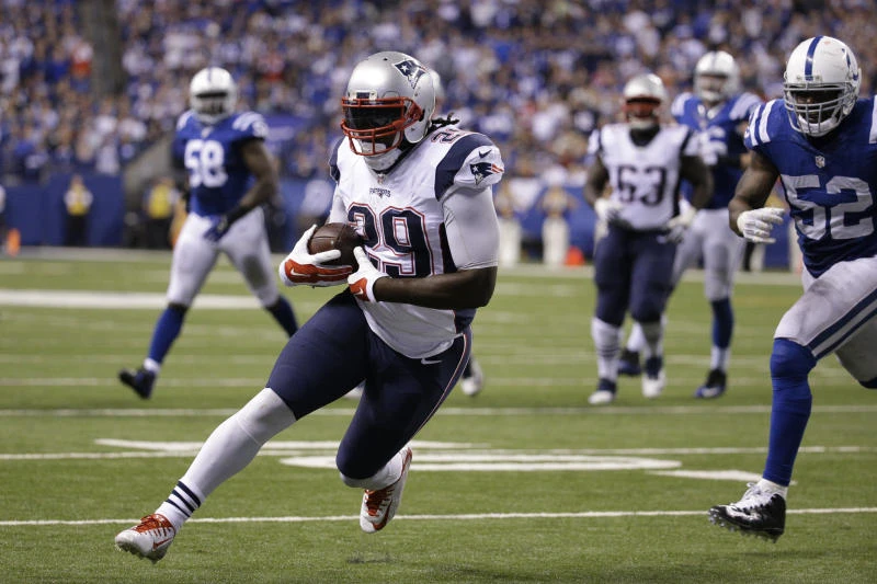 Brady, Patriots take advantage of botched play to beat Indy