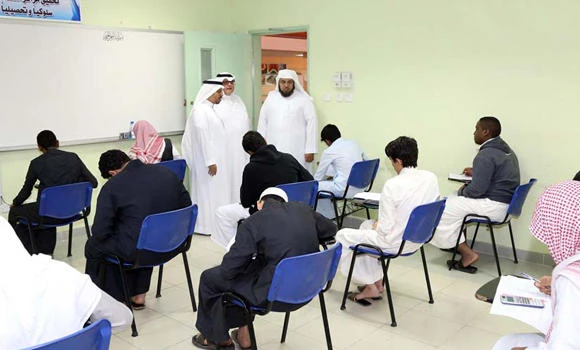 ‘Too many junior teachers lowering school standards’