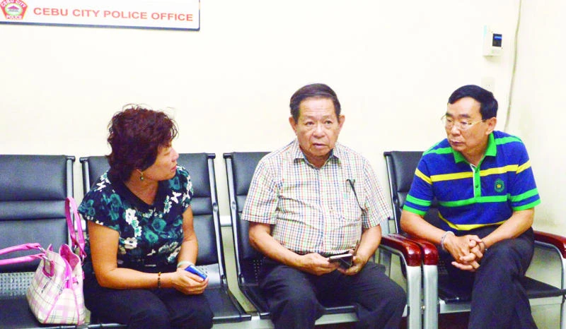 Two Chinese diplomats shot dead at Philippine restaurant