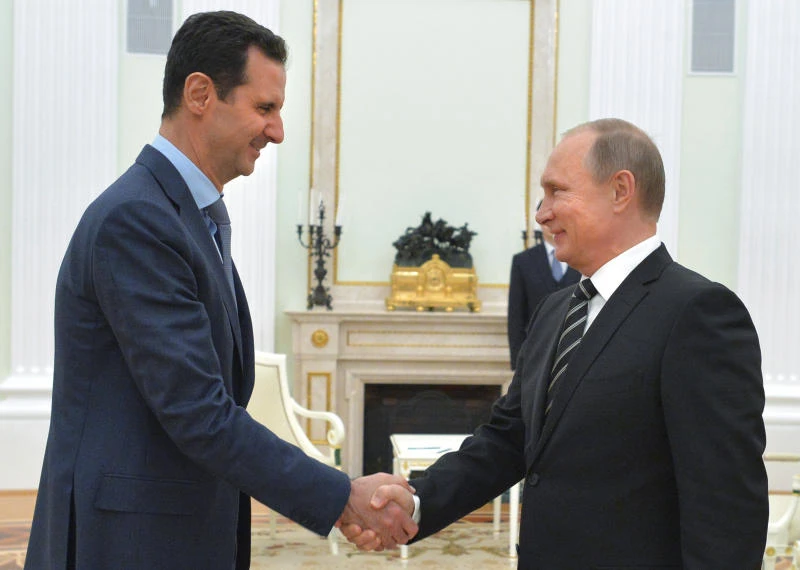 Assad makes surprise visit to Moscow