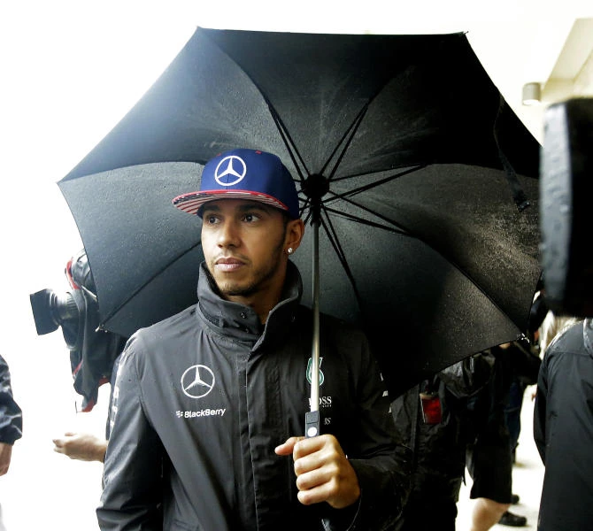 Hamilton made to wait after rain washes out US GP qualifying