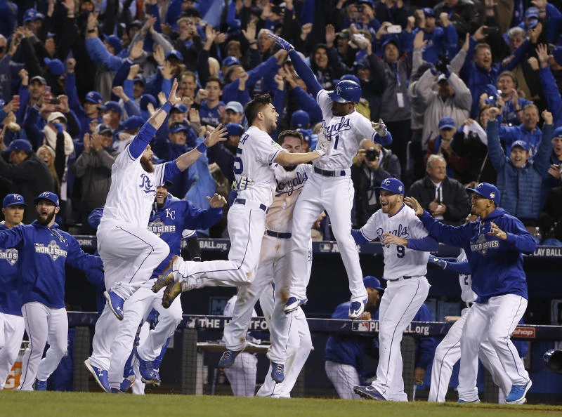 Royals outlast Mets in World Series thriller