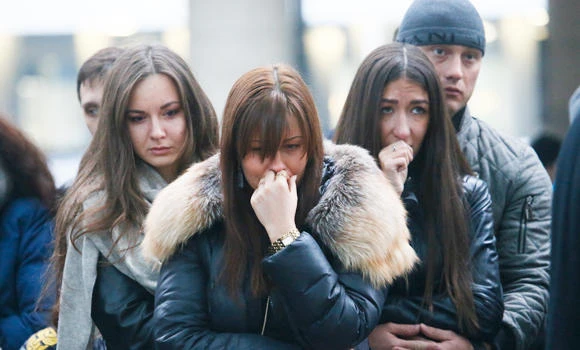 Russia mourns victims of crashed plane