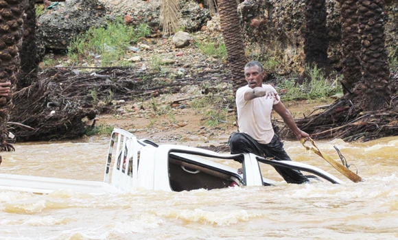 Cyclone heads for Yemen after injuring 200 in Socotra