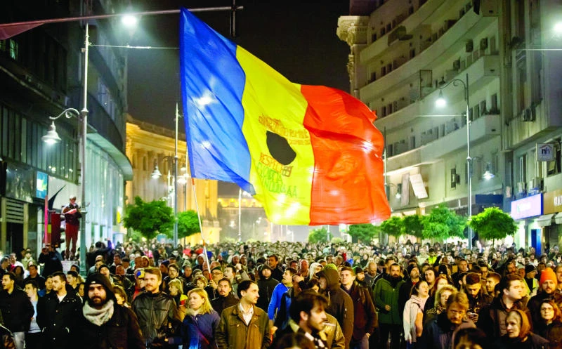Nightclub blaze fallout: Romanian govt resigns following protests