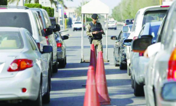 Expat arrested for abusing, humiliating police officer