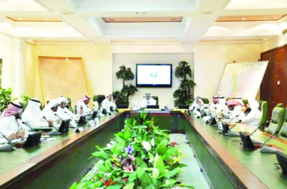 Riyadh municipal council reviews status of water drainage projects