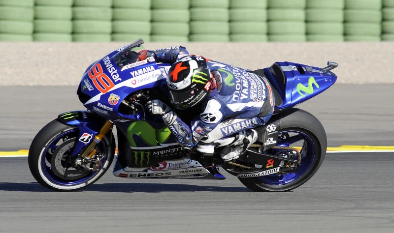 Lorenzo takes pole for season-ending Valencia GP