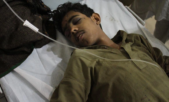 Teenager found alive 2 days after Pakistan factory collapse