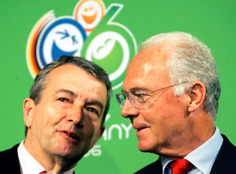 Beckenbauer signed deal with Warner ahead of World Cup vote