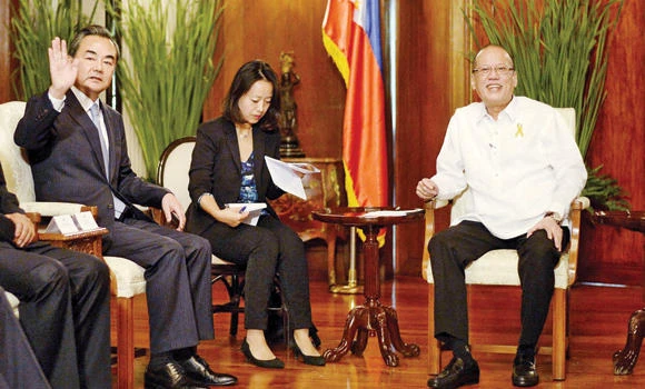 Homeless out, world leaders in: Manila readies for APEC summit