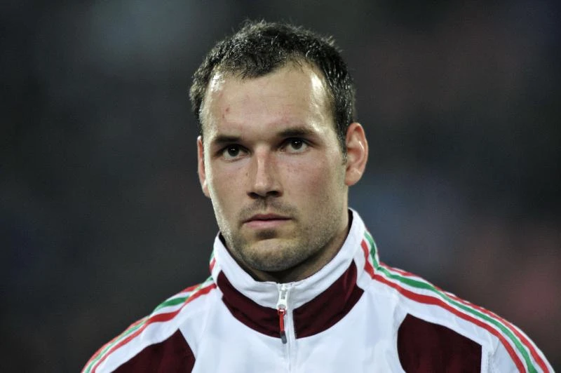 Hungarian keeper Fulop dies of cancer at 32