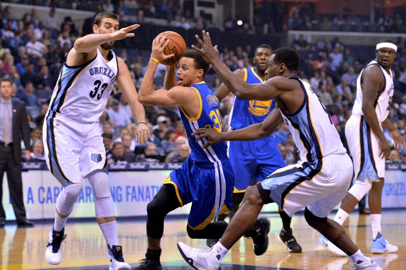 Warriors remain unbeaten with 100-84 win over Grizzlies