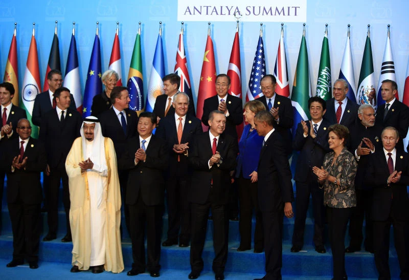 G-20 leaders pledge robust fight against patchy economy