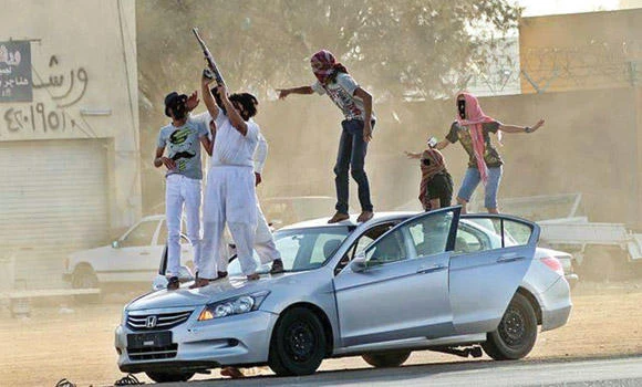 Riyadh police detain
drifters and their fans