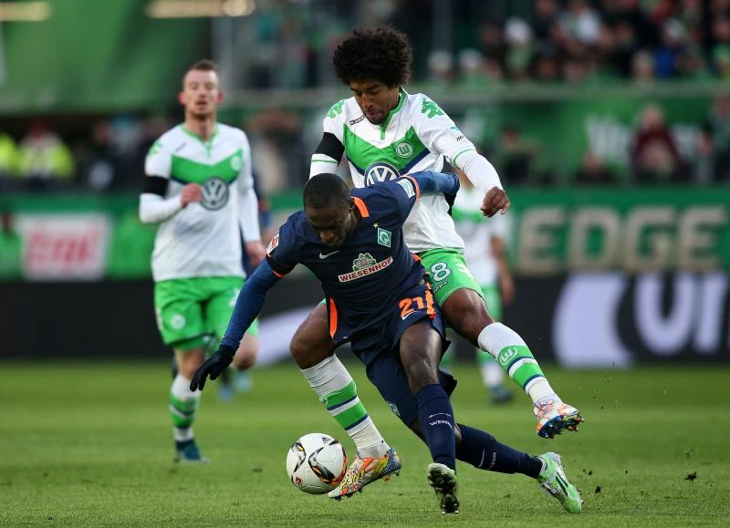Wolfsburg warm-up for Moscow by hammering Bremen