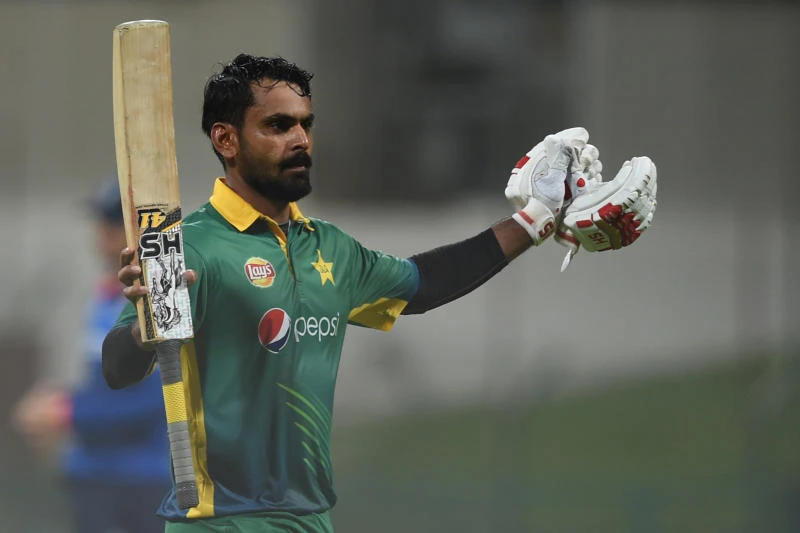 Pakistan’s Hafeez refuses to play in Amir’s team