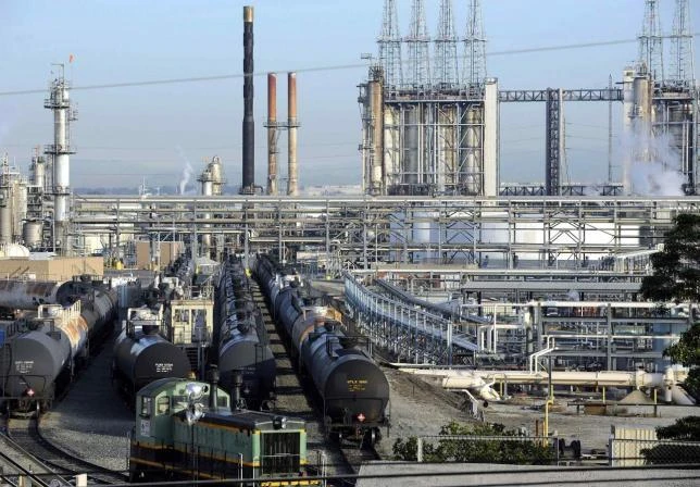 Oil output levels: Algeria urges market players to reach deal