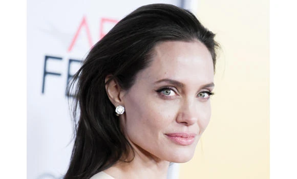 Cambodian film fest gets boost from Jolie