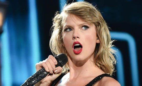 Swift’s Kiwi video shoot ruffles feathers