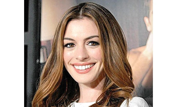 Anne Hathaway is having a baby!
