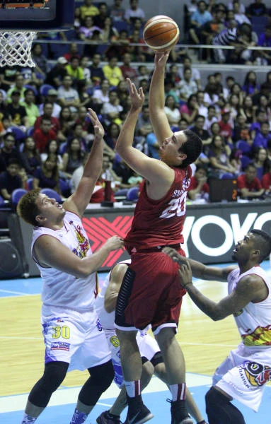 Rain or Shine blitzes past Ginebra 94-86
