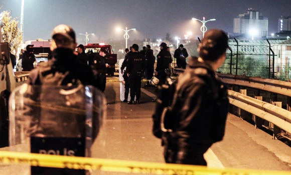 5 hurt as pipe bomb explodes in Istanbul
