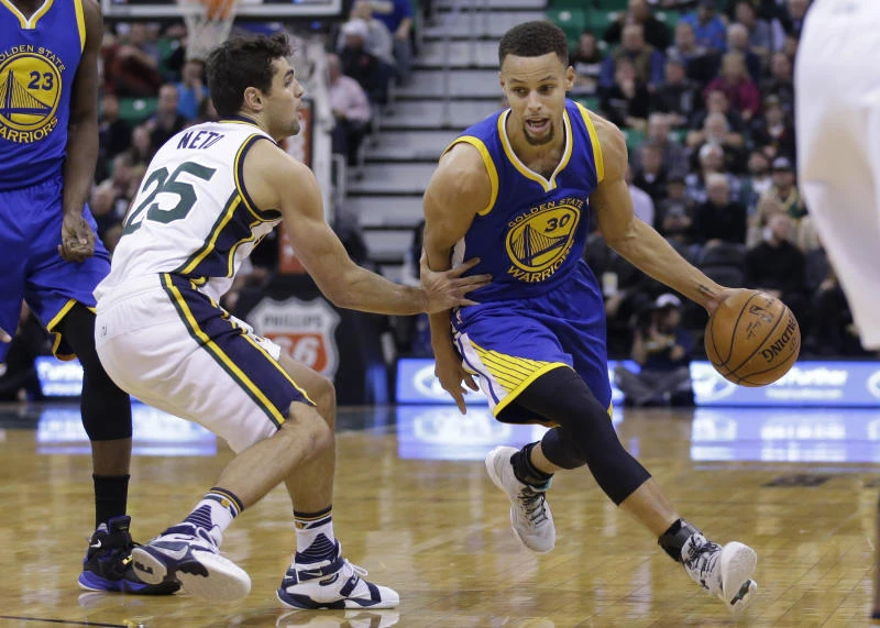Warriors roll to 19th straight, 106-103 over Jazz