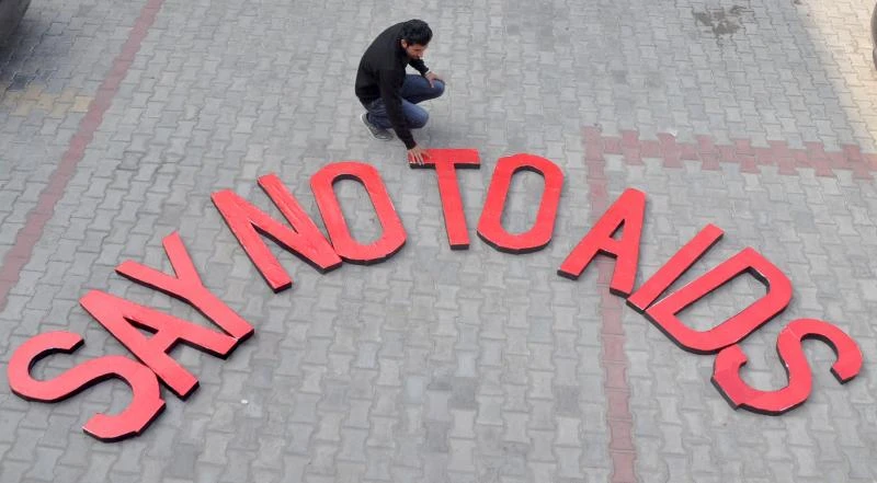 UN plan to halt HIV needs more money, less complacency